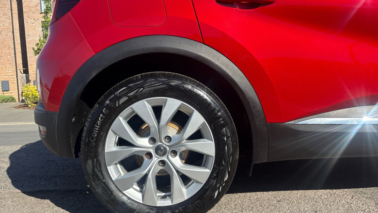 Renault Captur 1.3 TCE 130 Iconic 5dr Petrol Hatchback